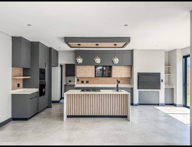 4 BEDROOM HOUSE FOR SALE IN FOUNTAINBROOK ESTATE